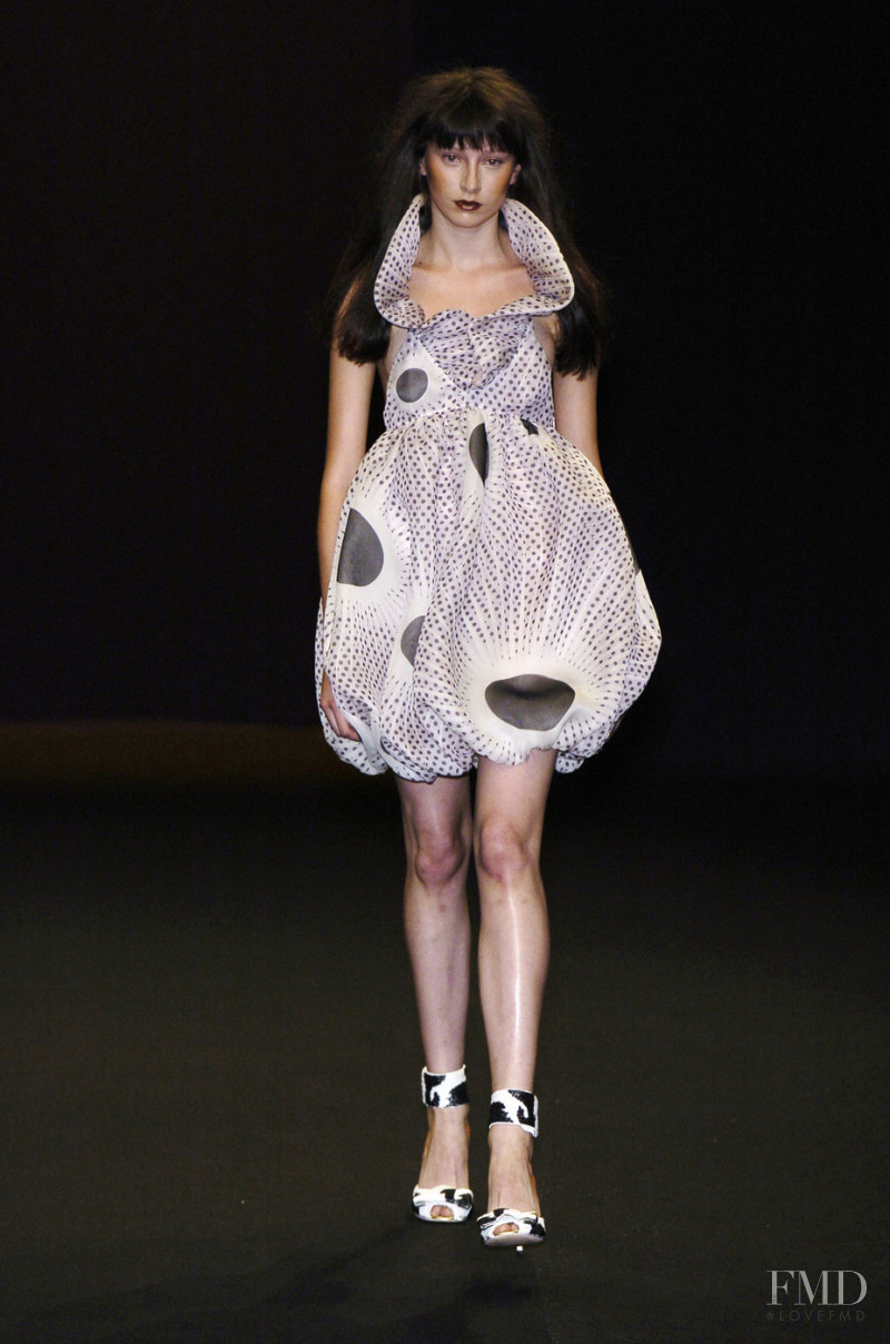 Junko Shimada fashion show for Spring/Summer 2005