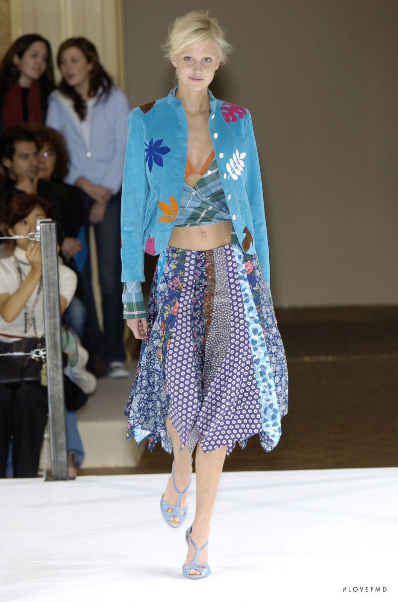 Keita Maruyama fashion show for Spring/Summer 2005