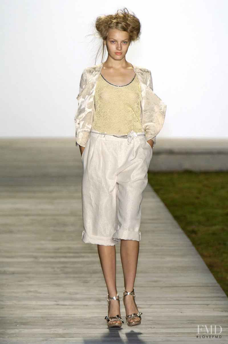 Y & Kei fashion show for Spring/Summer 2005