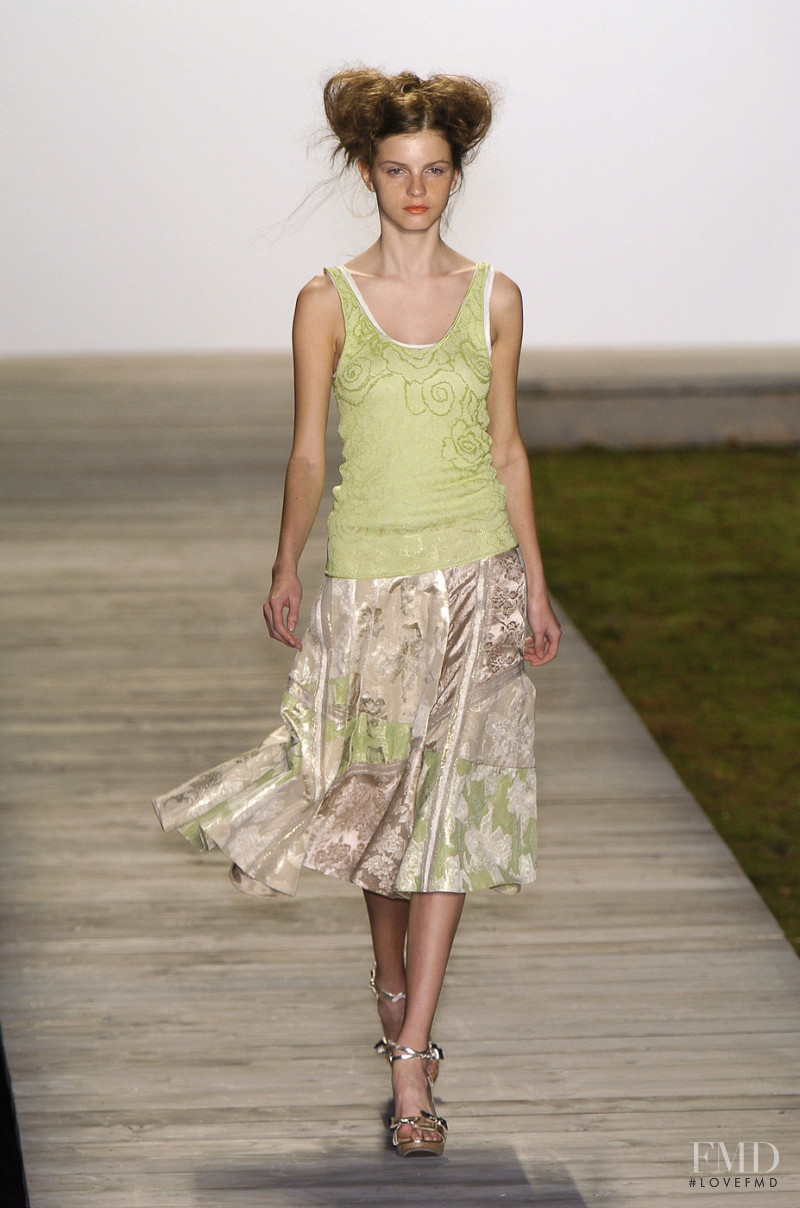 Y & Kei fashion show for Spring/Summer 2005