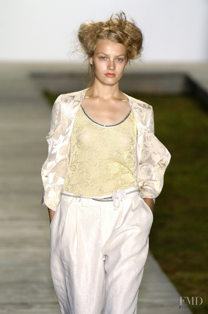 Y & Kei fashion show for Spring/Summer 2005