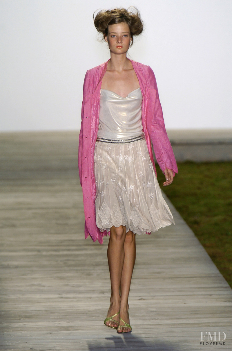 Y & Kei fashion show for Spring/Summer 2005