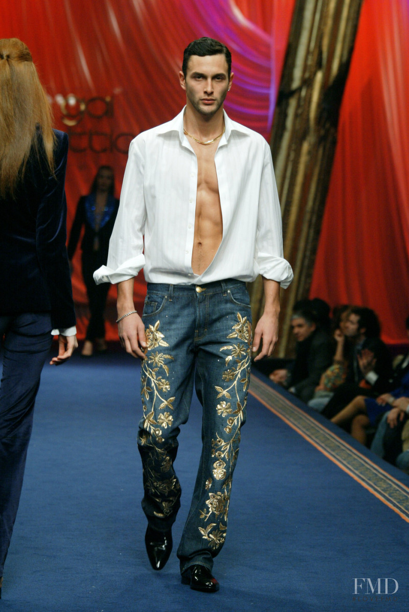 Gai Mattiolo fashion show for Autumn/Winter 2005