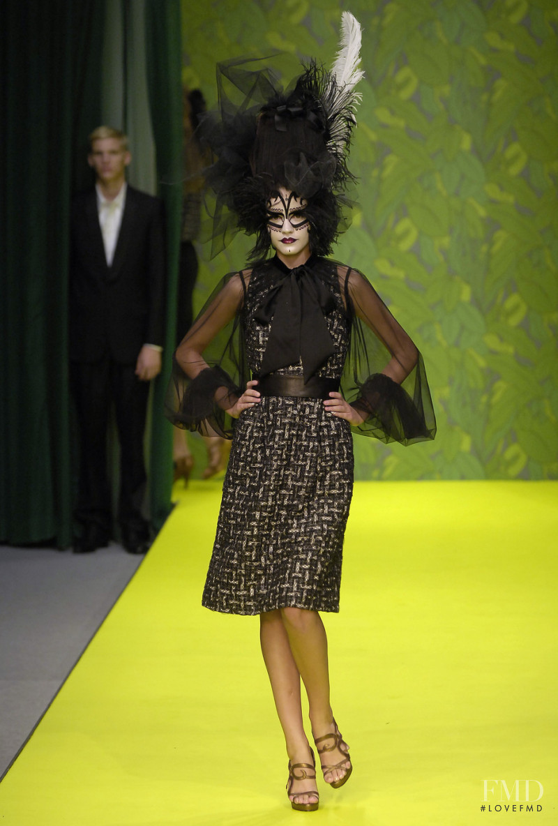 Ashley Isham fashion show for Spring/Summer 2007