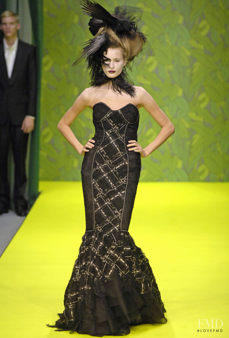 Ashley Isham fashion show for Spring/Summer 2007