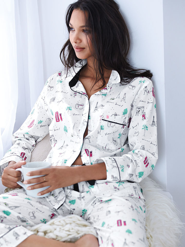 Lais Ribeiro featured in  the Victoria\'s Secret catalogue for Autumn/Winter 2015