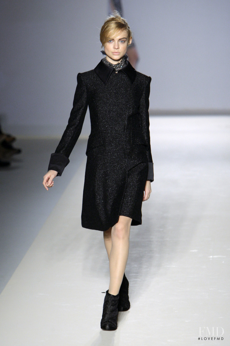 Alberta Ferretti fashion show for Autumn/Winter 2010