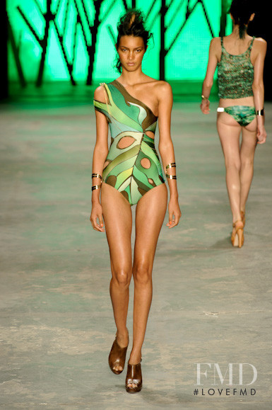 Lais Ribeiro featured in  the Triya fashion show for Spring/Summer 2011