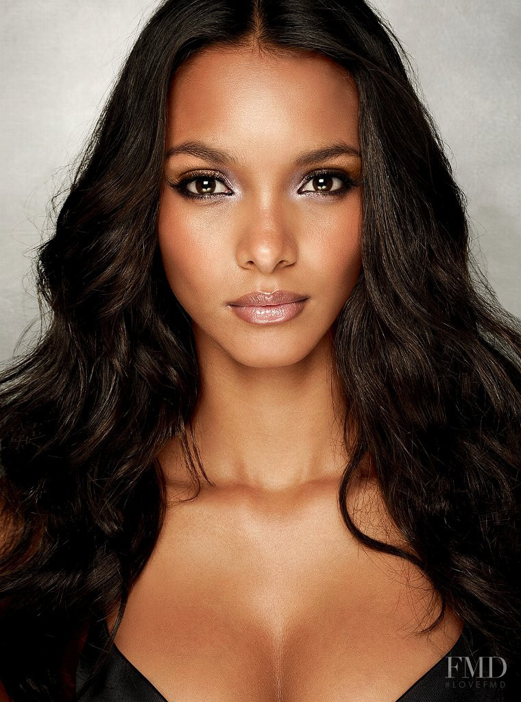 Lais Ribeiro featured in  the Victoria\'s Secret Beauty advertisement for Autumn/Winter 2012