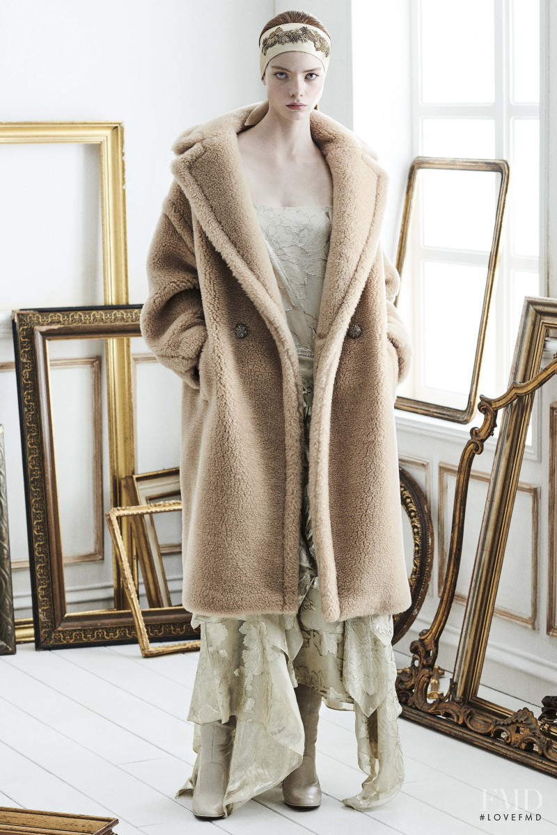 Max Mara lookbook for Resort 2021