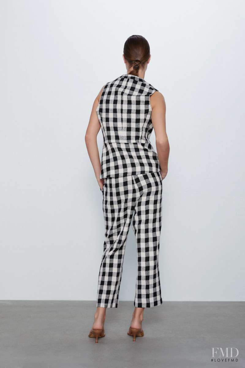 Luna Bijl featured in  the Zara catalogue for Spring/Summer 2020