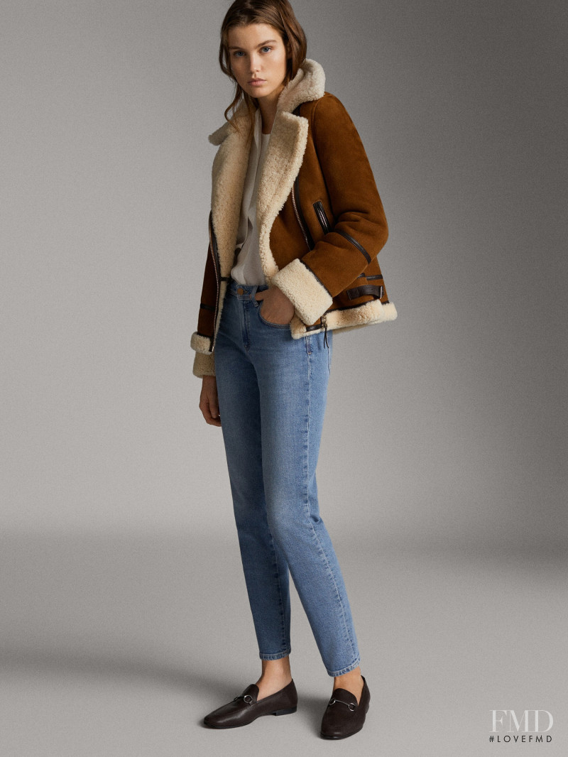 Luna Bijl featured in  the Massimo Dutti catalogue for Winter 2019