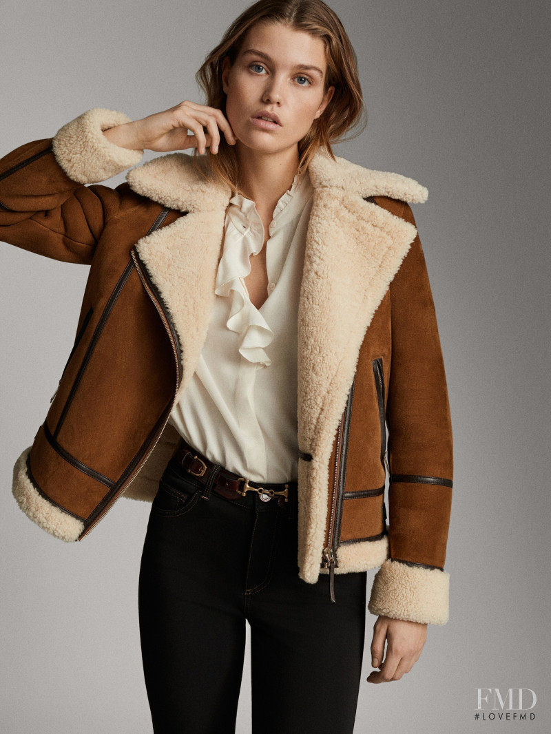 Luna Bijl featured in  the Massimo Dutti catalogue for Winter 2019