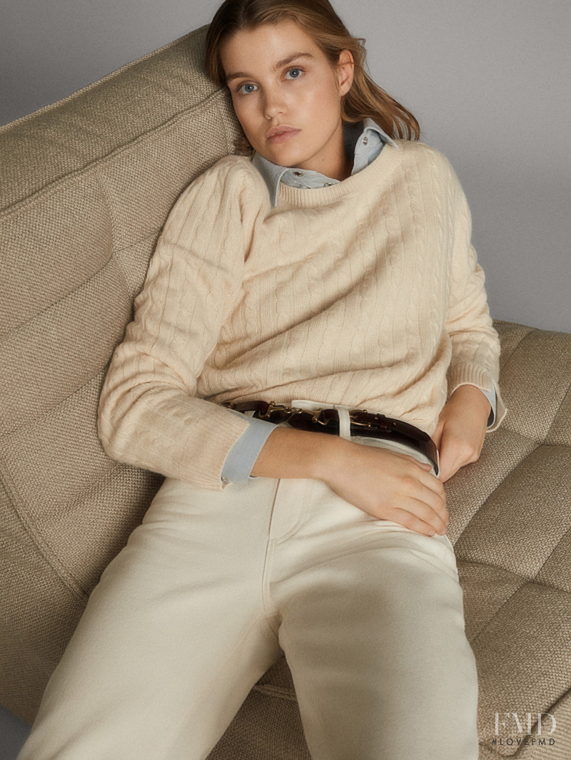 Luna Bijl featured in  the Massimo Dutti catalogue for Winter 2019