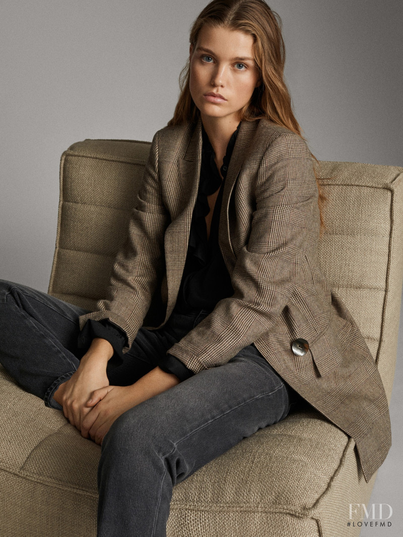 Luna Bijl featured in  the Massimo Dutti catalogue for Winter 2019