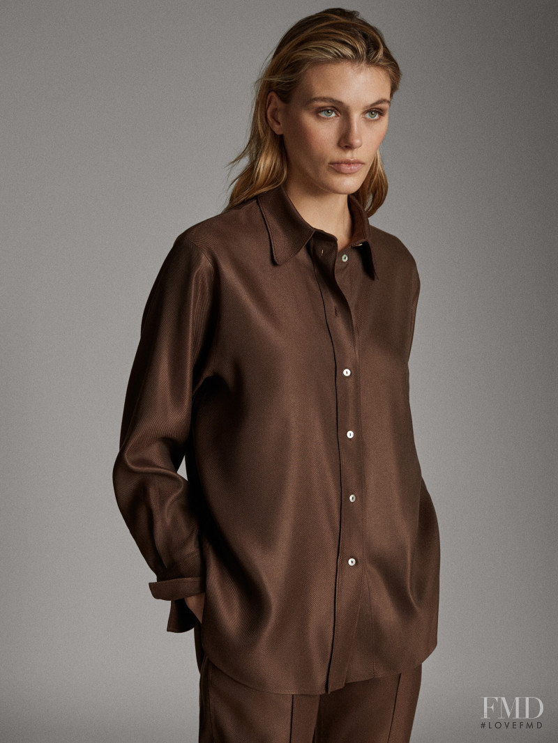 Madison Headrick featured in  the Massimo Dutti catalogue for Winter 2019