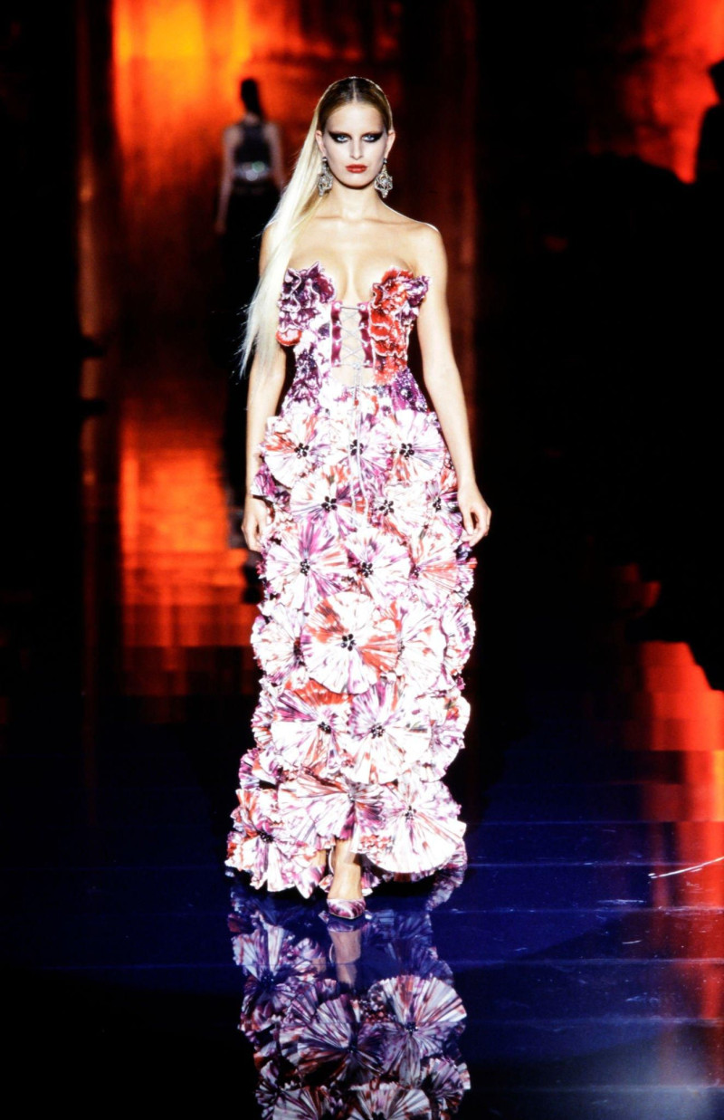 Karolina Kurkova featured in  the Valentino Couture fashion show for Spring/Summer 2003