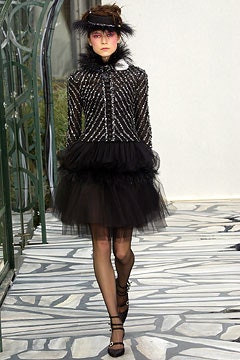 Chanel Haute Couture fashion show for Spring/Summer 2003