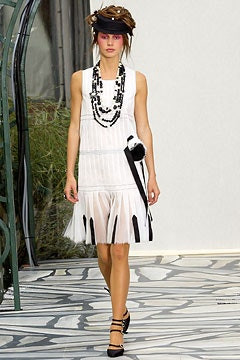Chanel Haute Couture fashion show for Spring/Summer 2003