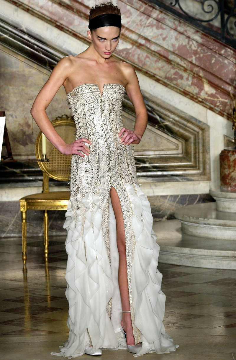 Givenchy Haute Couture fashion show for Spring/Summer 2003