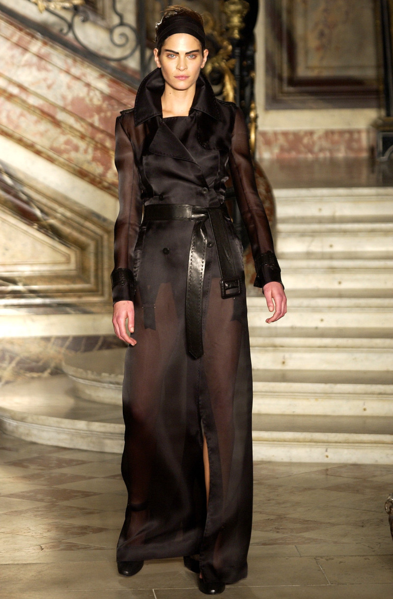 Givenchy Haute Couture fashion show for Spring/Summer 2003