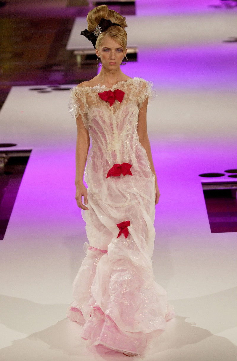 Christian Lacroix Couture fashion show for Spring/Summer 2004