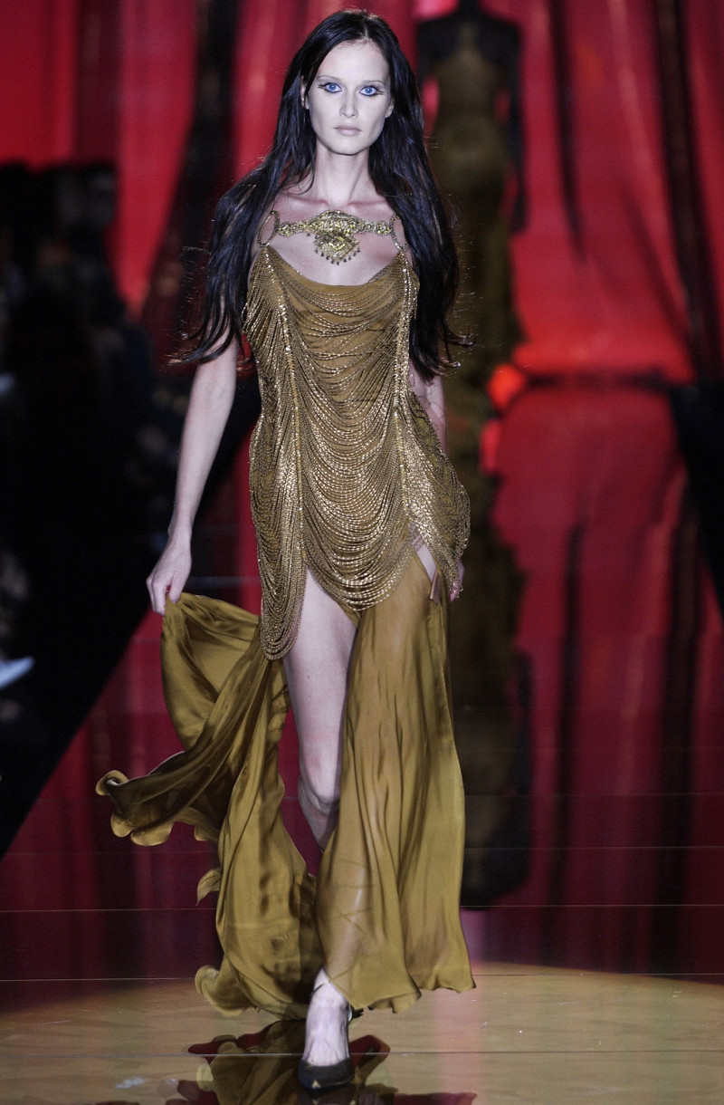 Elie Saab Couture fashion show for Autumn/Winter 2003