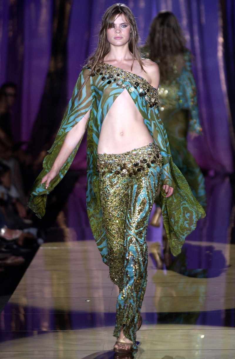 Elie Saab Couture fashion show for Autumn/Winter 2003