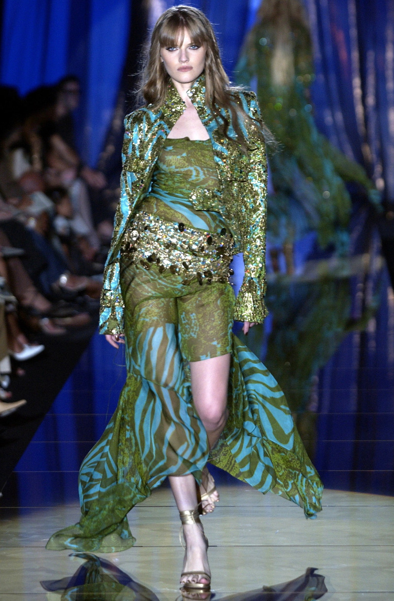 Elie Saab Couture fashion show for Autumn/Winter 2003