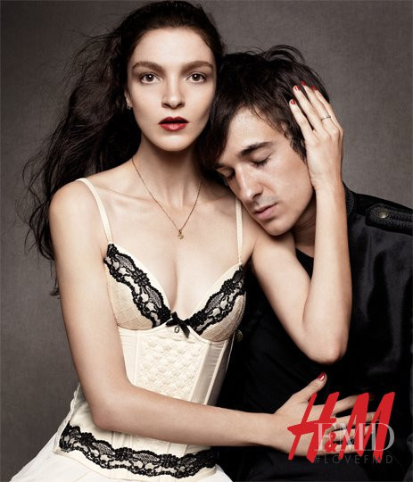 Mariacarla Boscono featured in  the H&M advertisement for Holiday 2010