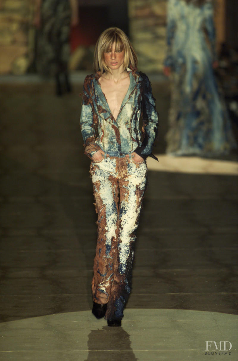 Roberto Cavalli fashion show for Autumn/Winter 2001