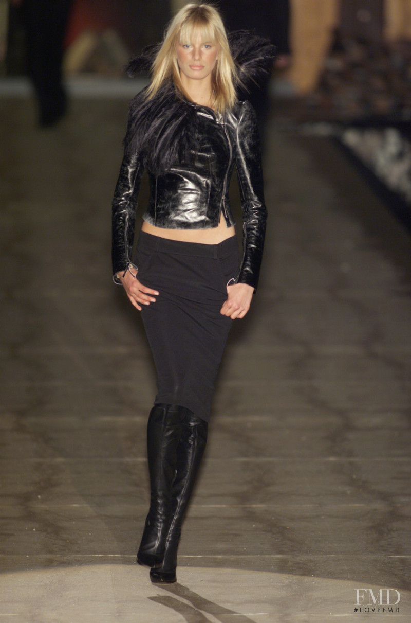 Karolina Kurkova featured in  the Roberto Cavalli fashion show for Autumn/Winter 2001