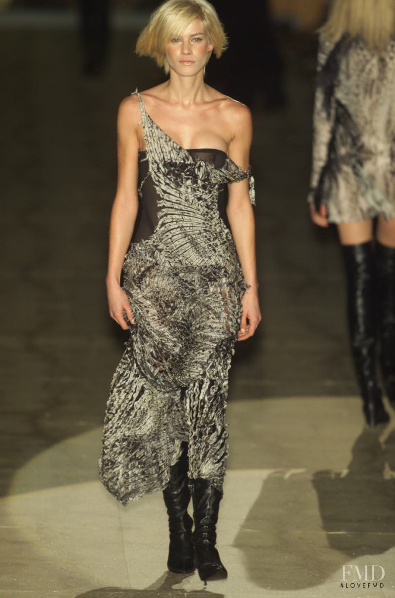 Roberto Cavalli fashion show for Autumn/Winter 2001