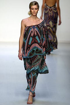 Missoni fashion show for Autumn/Winter 2002