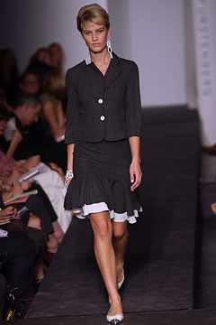 Diane Von Furstenberg fashion show for Spring/Summer 2003
