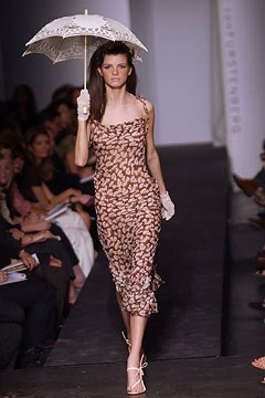 Diane Von Furstenberg fashion show for Spring/Summer 2003