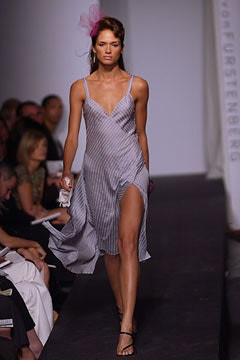 Diane Von Furstenberg fashion show for Spring/Summer 2003