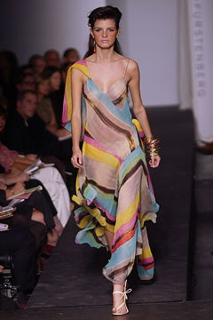 Diane Von Furstenberg fashion show for Spring/Summer 2003