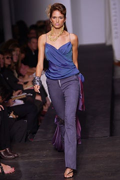 Diane Von Furstenberg fashion show for Spring/Summer 2003