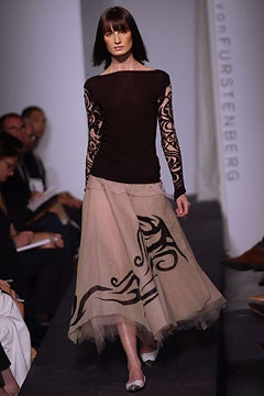 Diane Von Furstenberg fashion show for Spring/Summer 2003