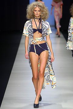 Missoni fashion show for Spring/Summer 2004