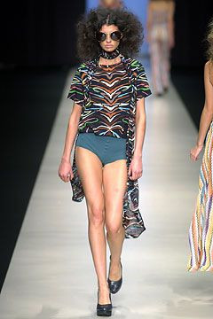 Missoni fashion show for Spring/Summer 2004