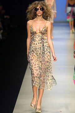 Missoni fashion show for Spring/Summer 2004