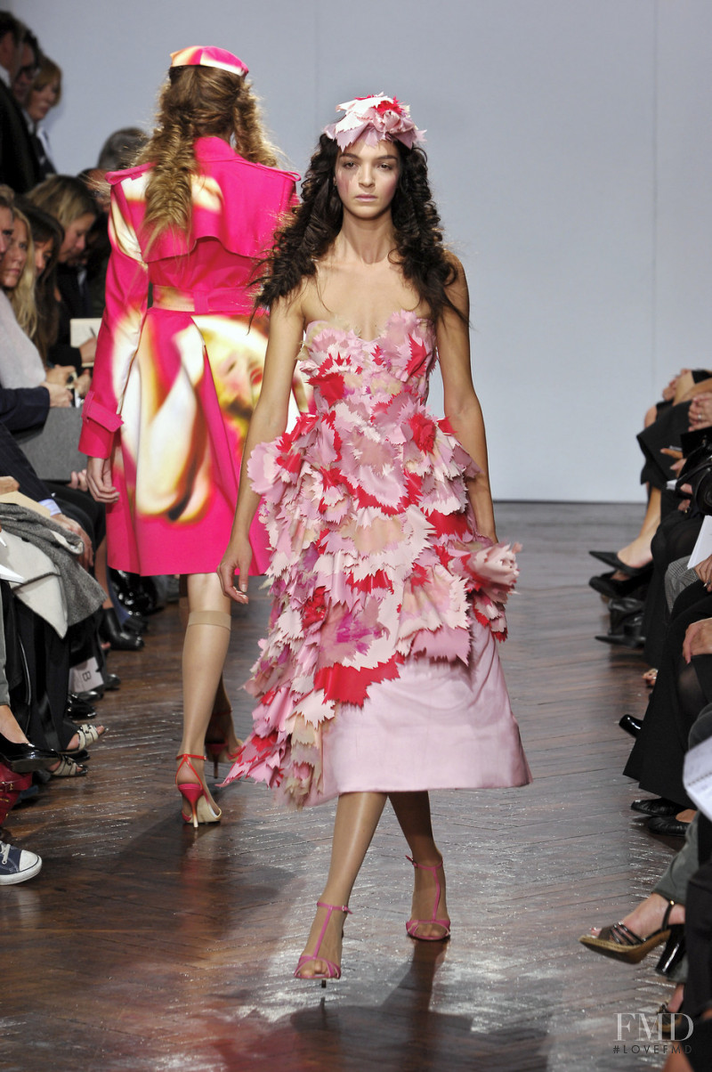 Mariacarla Boscono featured in  the Giles fashion show for Spring/Summer 2008