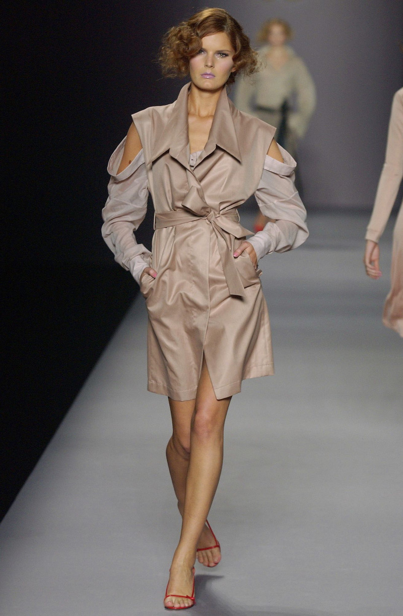 Viktor & Rolf fashion show for Spring/Summer 2004