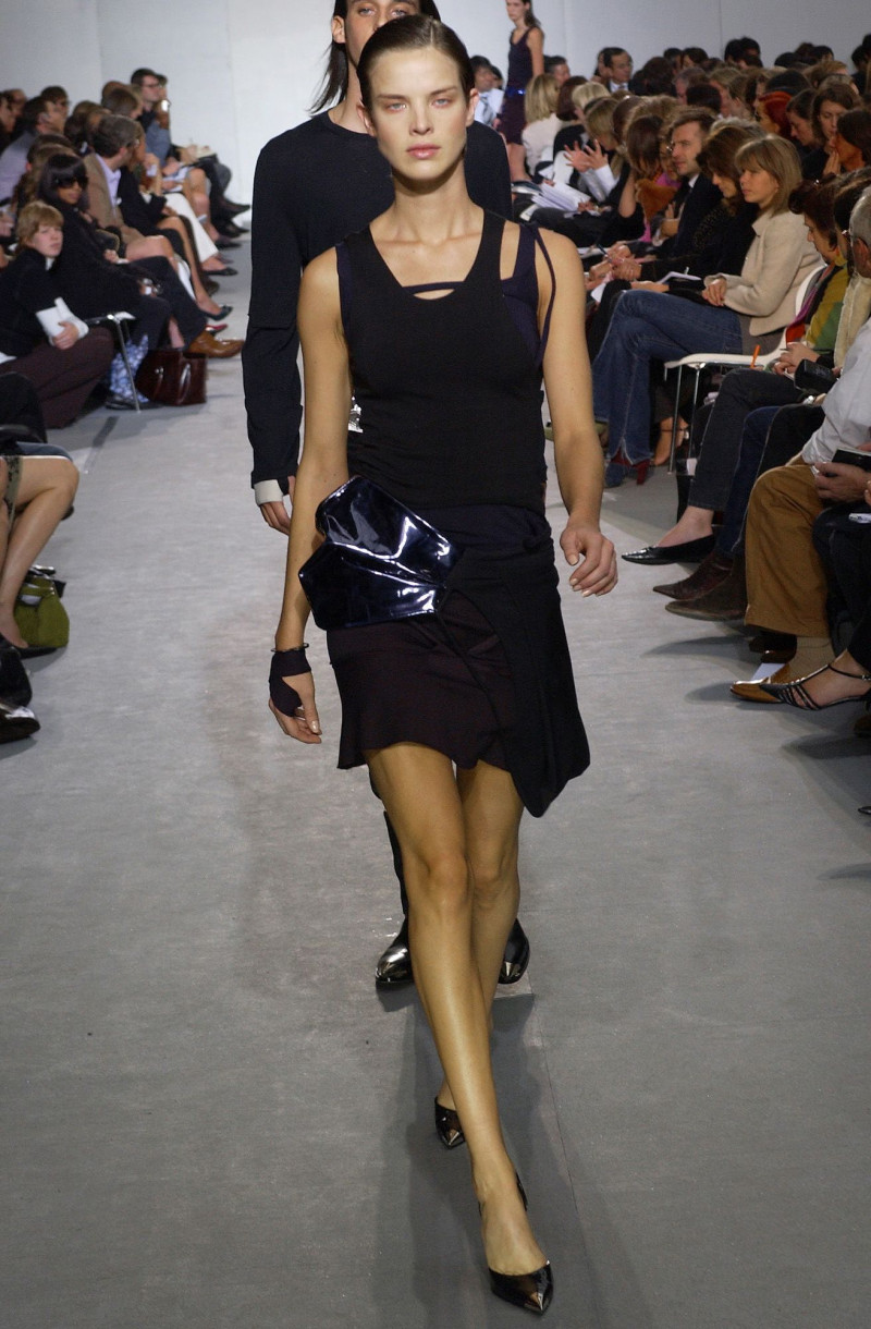 Helmut Lang fashion show for Spring/Summer 2004