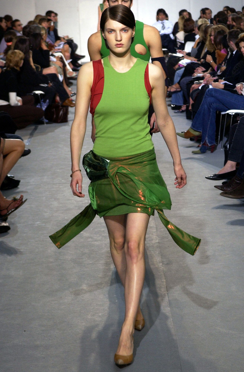 Helmut Lang fashion show for Spring/Summer 2004