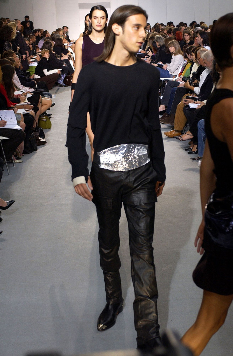 Helmut Lang fashion show for Spring/Summer 2004