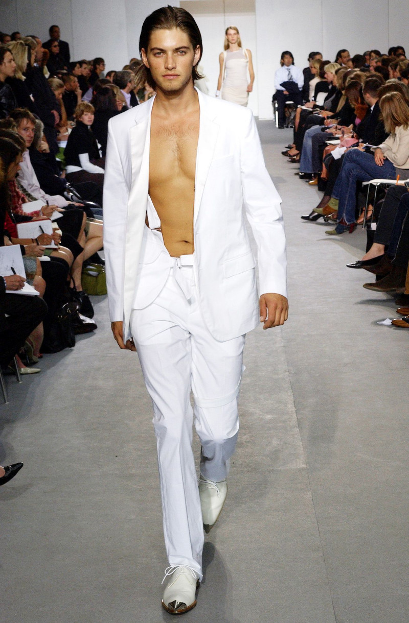 Helmut Lang fashion show for Spring/Summer 2004