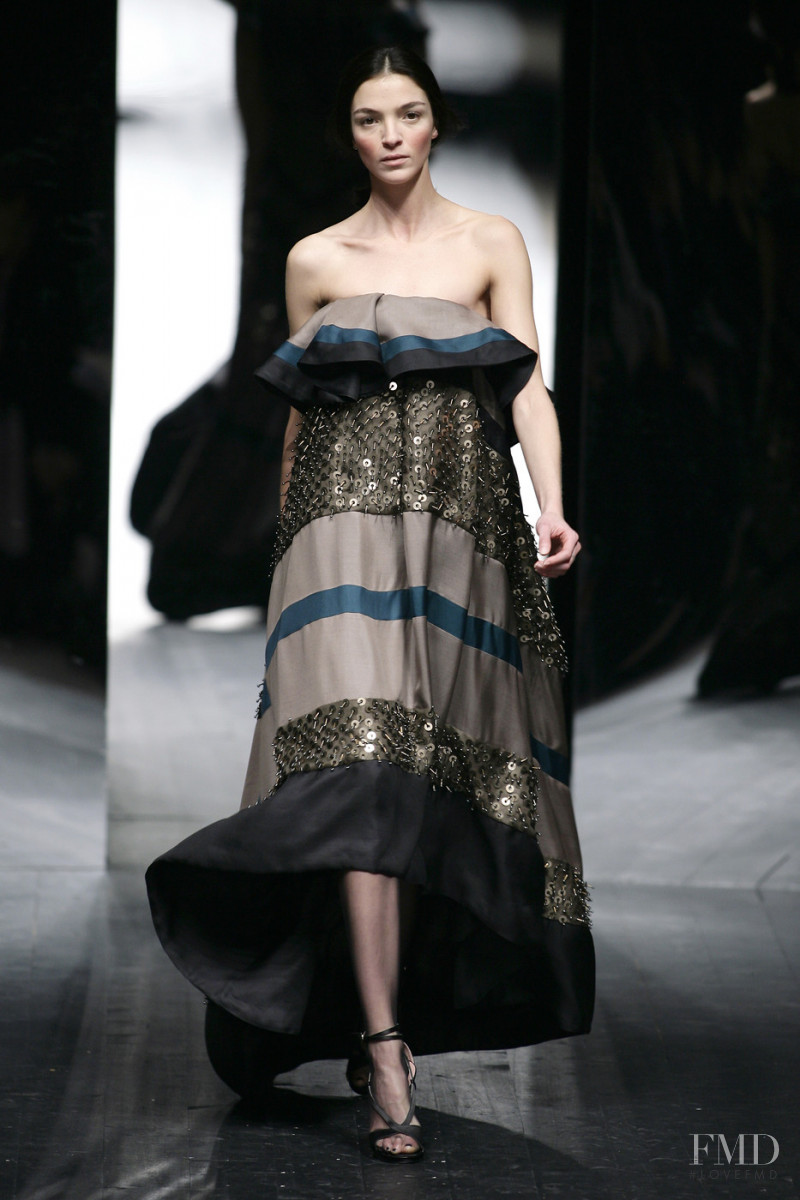 Mariacarla Boscono featured in  the Missoni fashion show for Autumn/Winter 2008